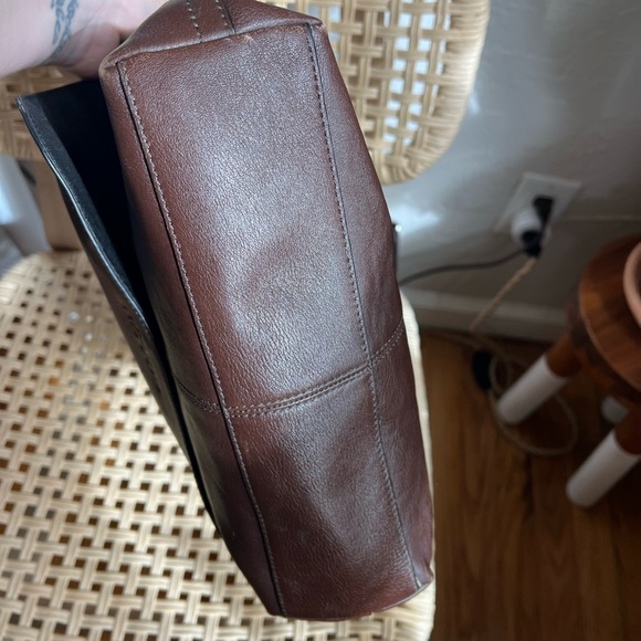 Authentic Coach Men’s Leather Messenger Bag Crossbody Laptop Travel Work Brown - Picture 12 of 16